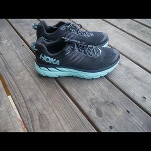 Hoka One One Clifton 6